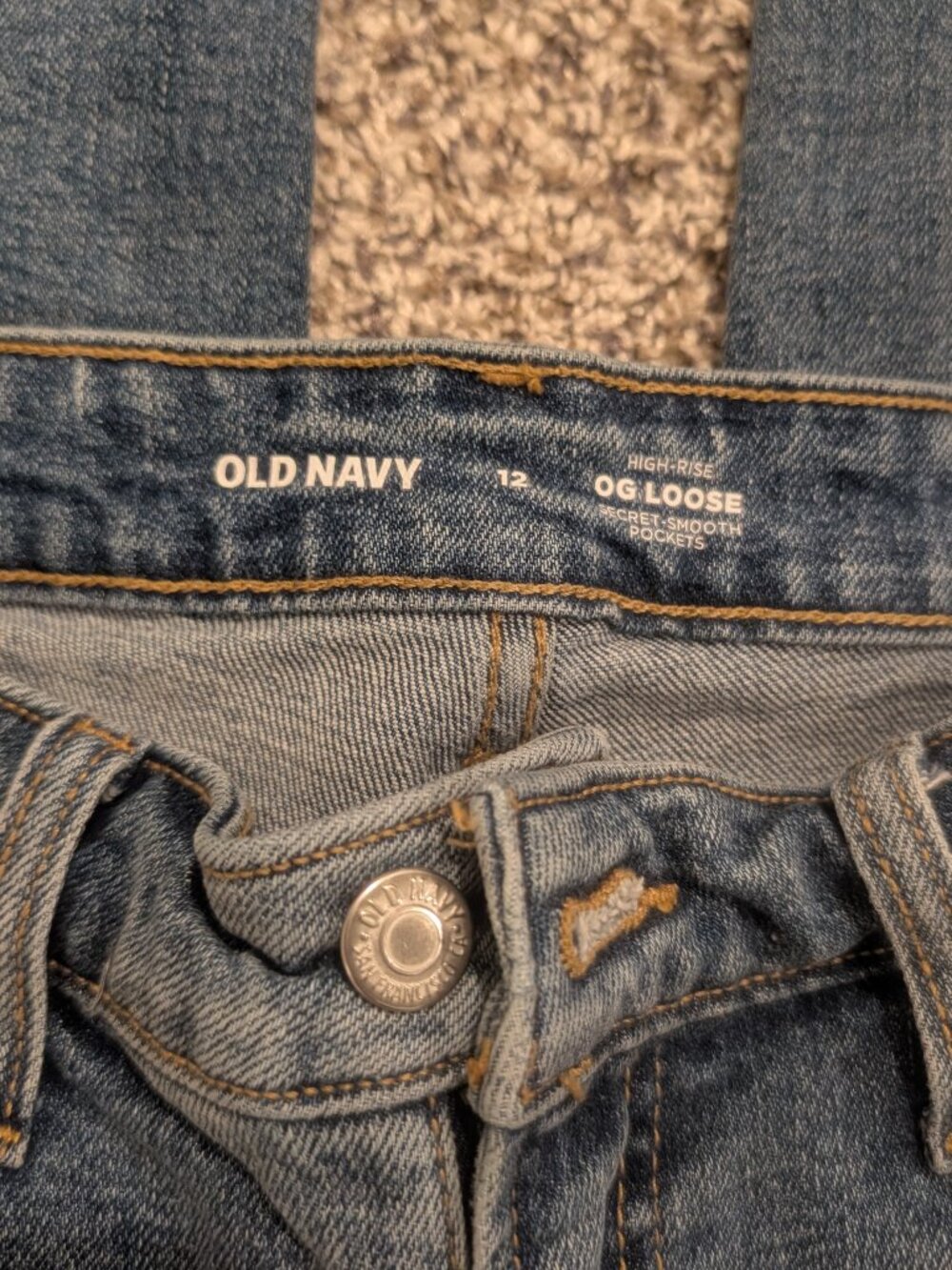 Old Navy High-Waisted O.G. Straight Jeans - Size 12 - Picture 5 of 10